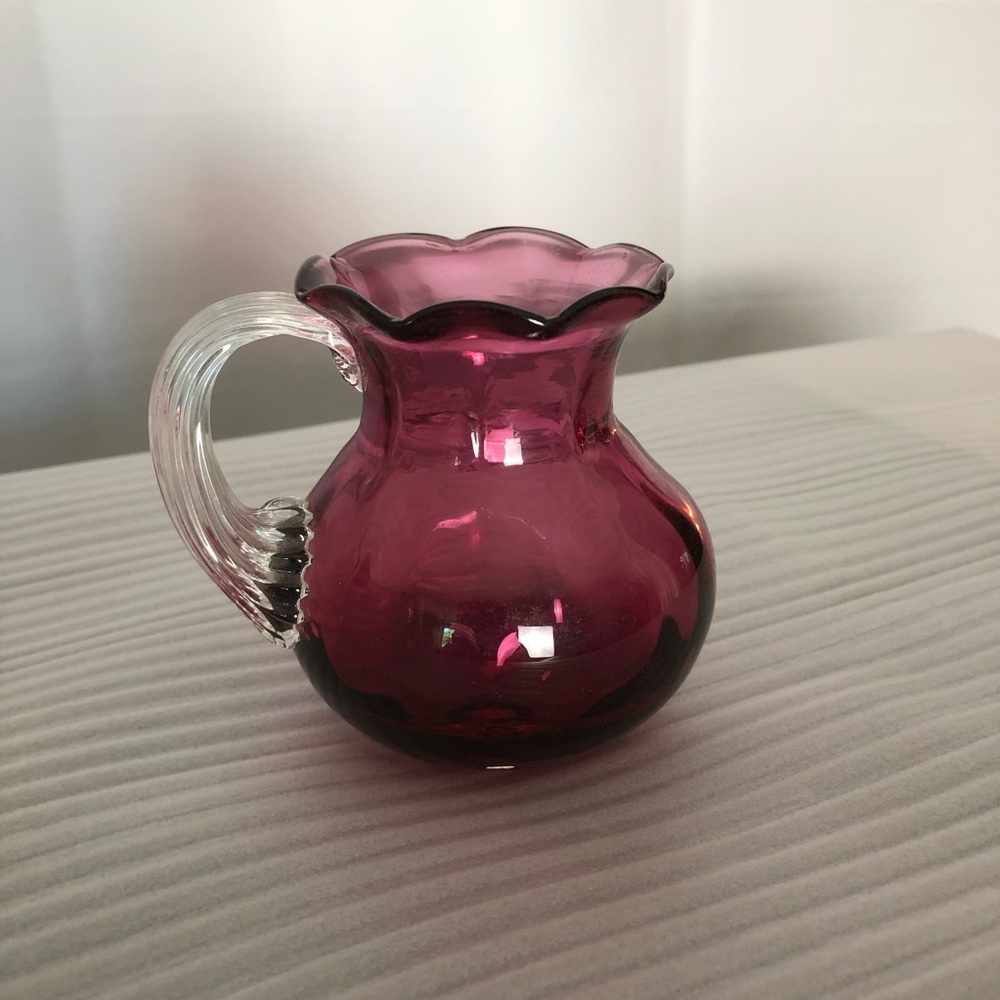 Cranberry/Pilgrim Glass Collectible (c)